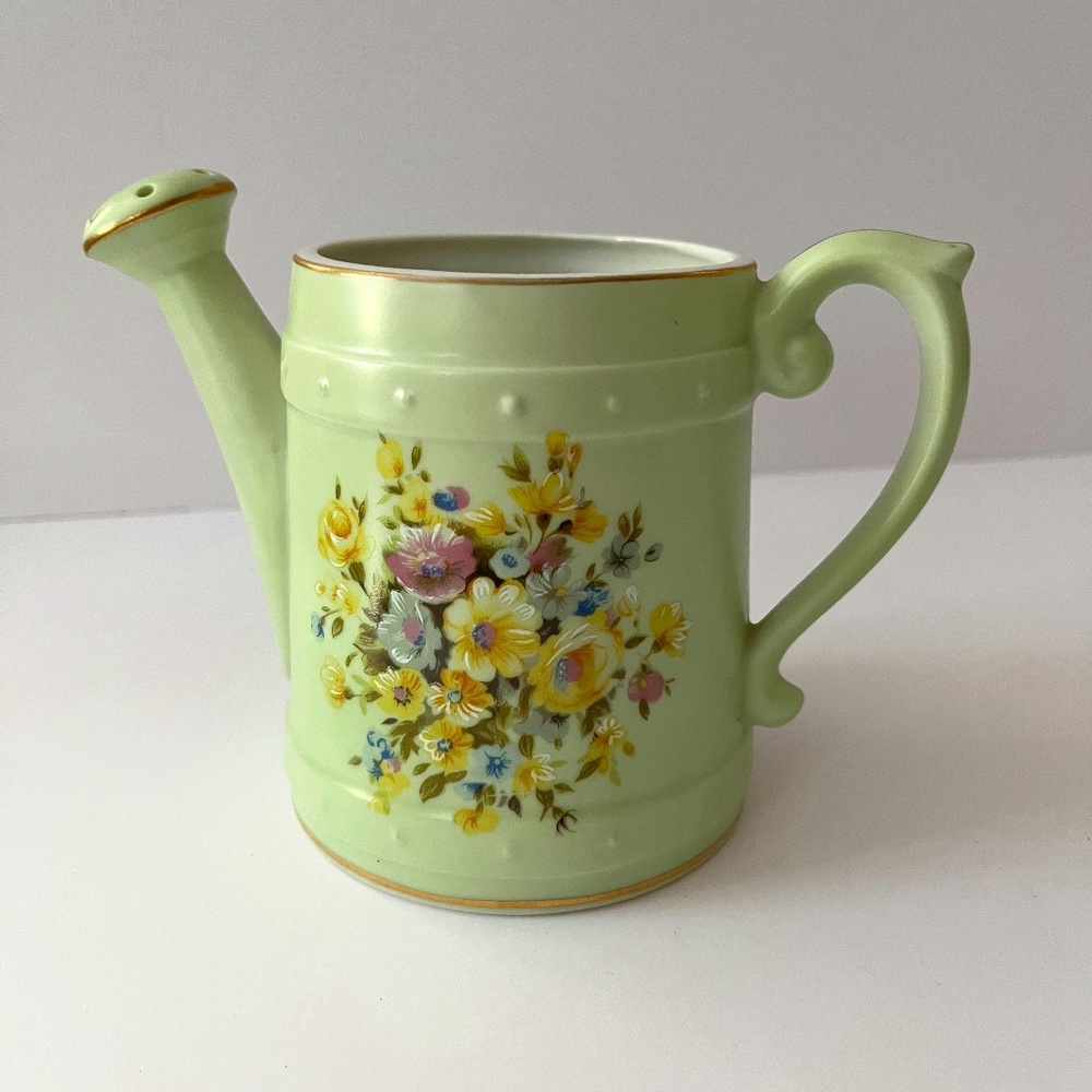 china watering can